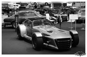 Am Remise-Stand mit Donkervoort